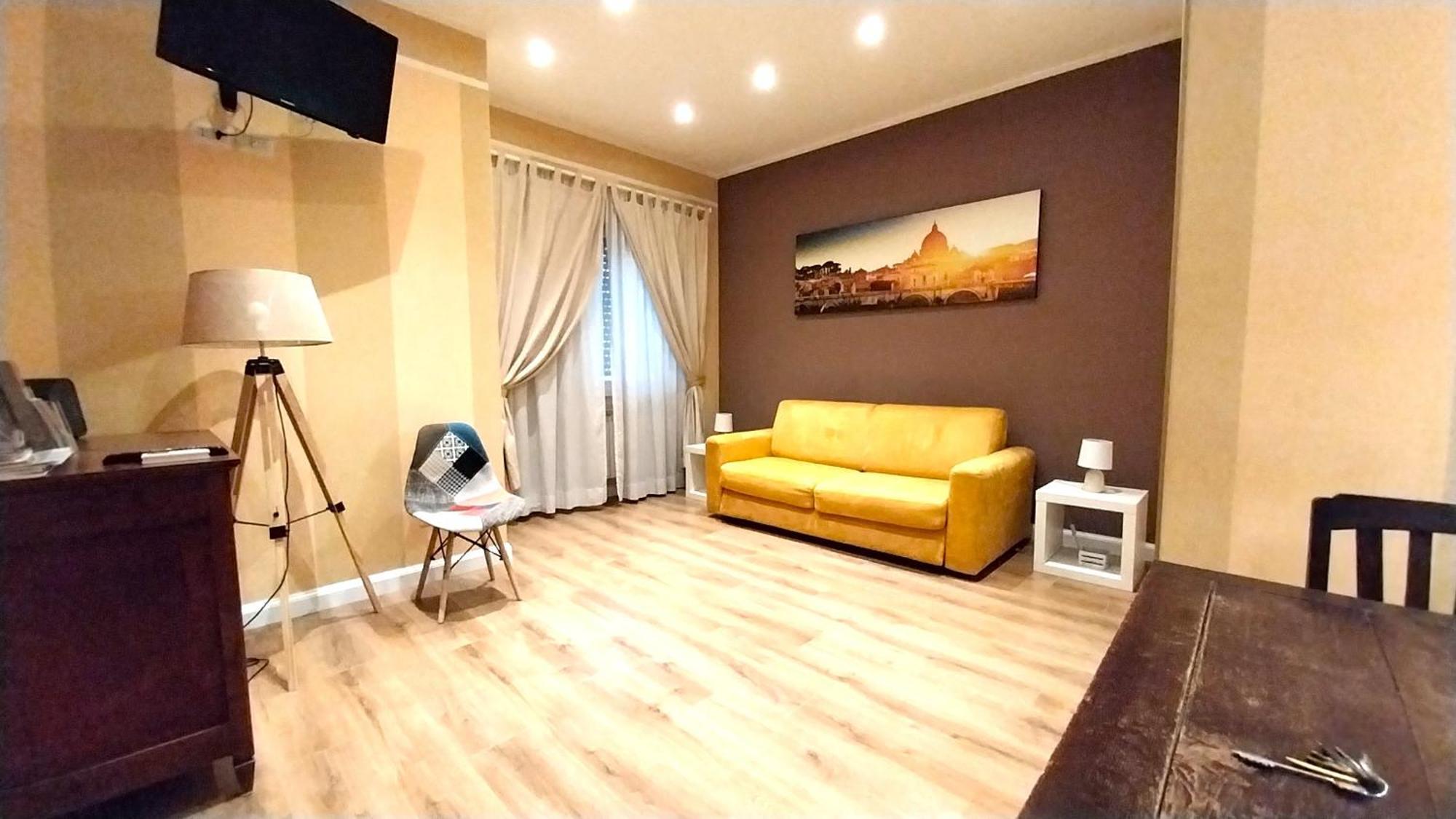 With Balcon Apartamento
